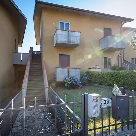 アパート Ospitalita Diffusa - Casina Hobbit サンタ・フィオーラ